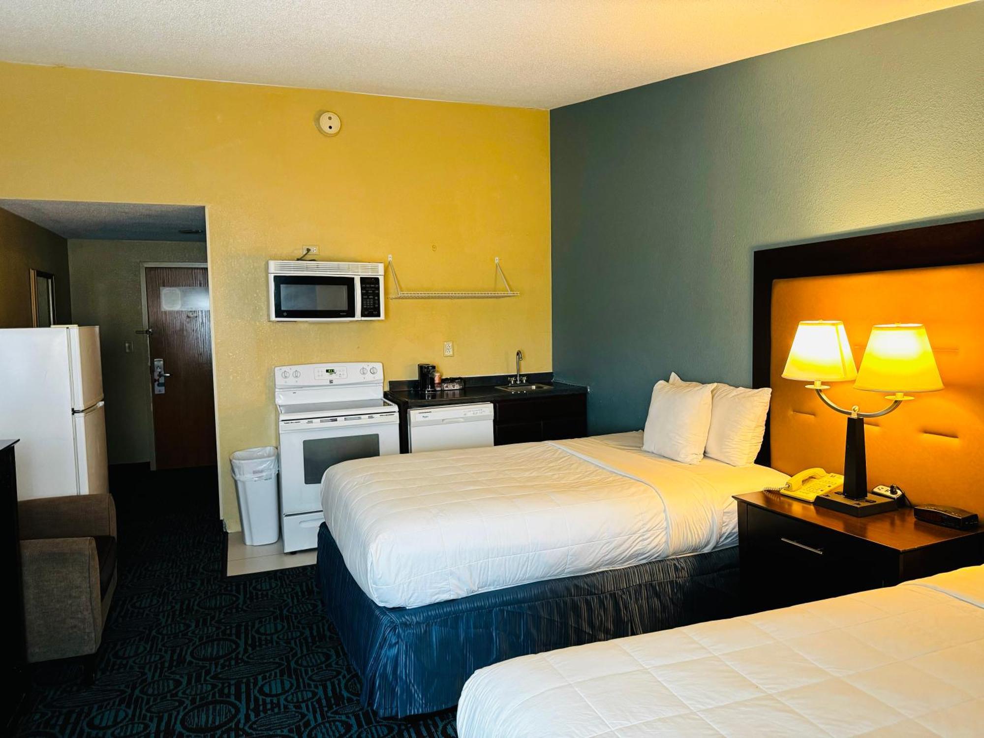Regency Inn & Suites New London Mystic المظهر الخارجي الصورة