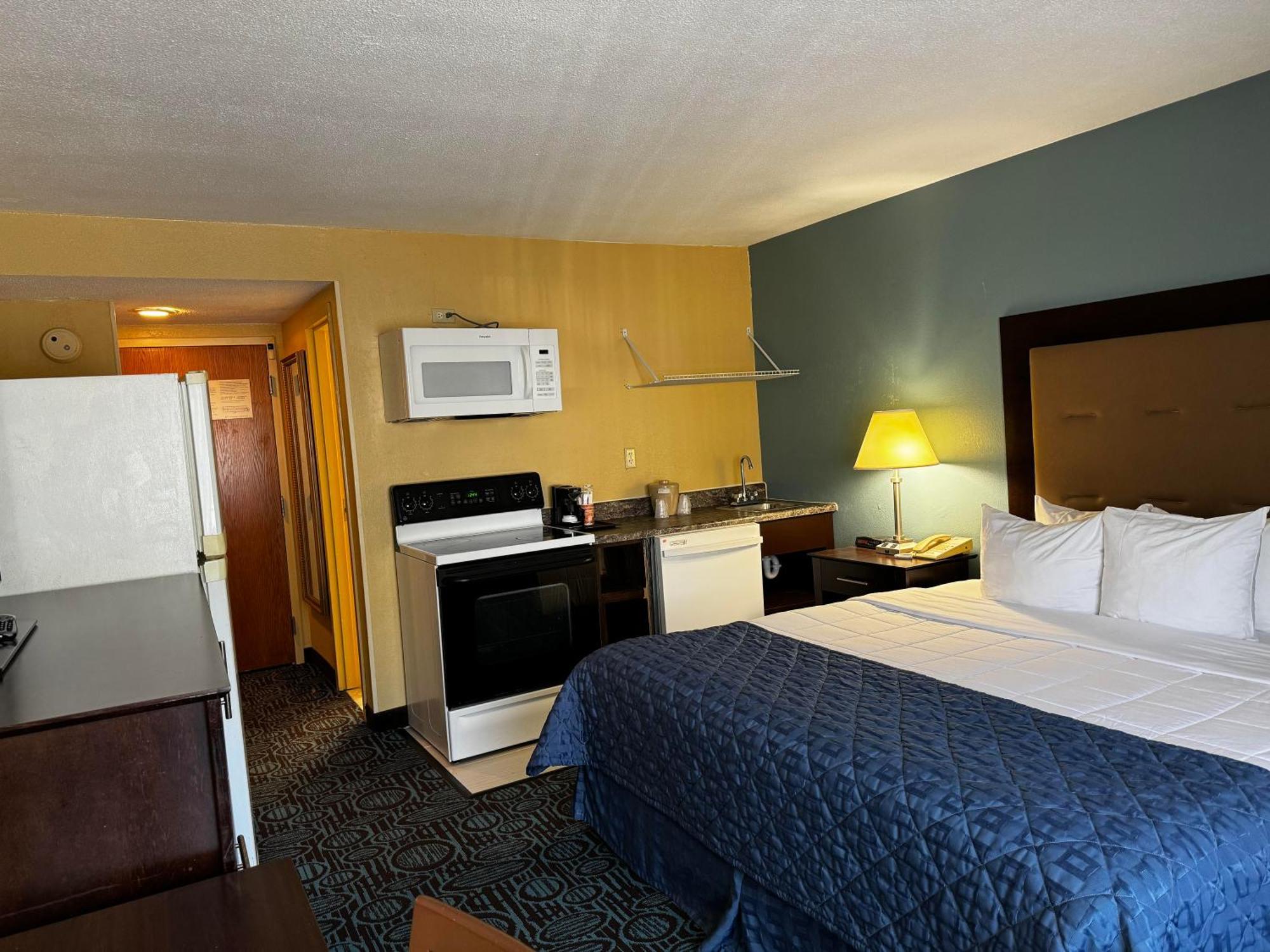 Regency Inn & Suites New London Mystic المظهر الخارجي الصورة