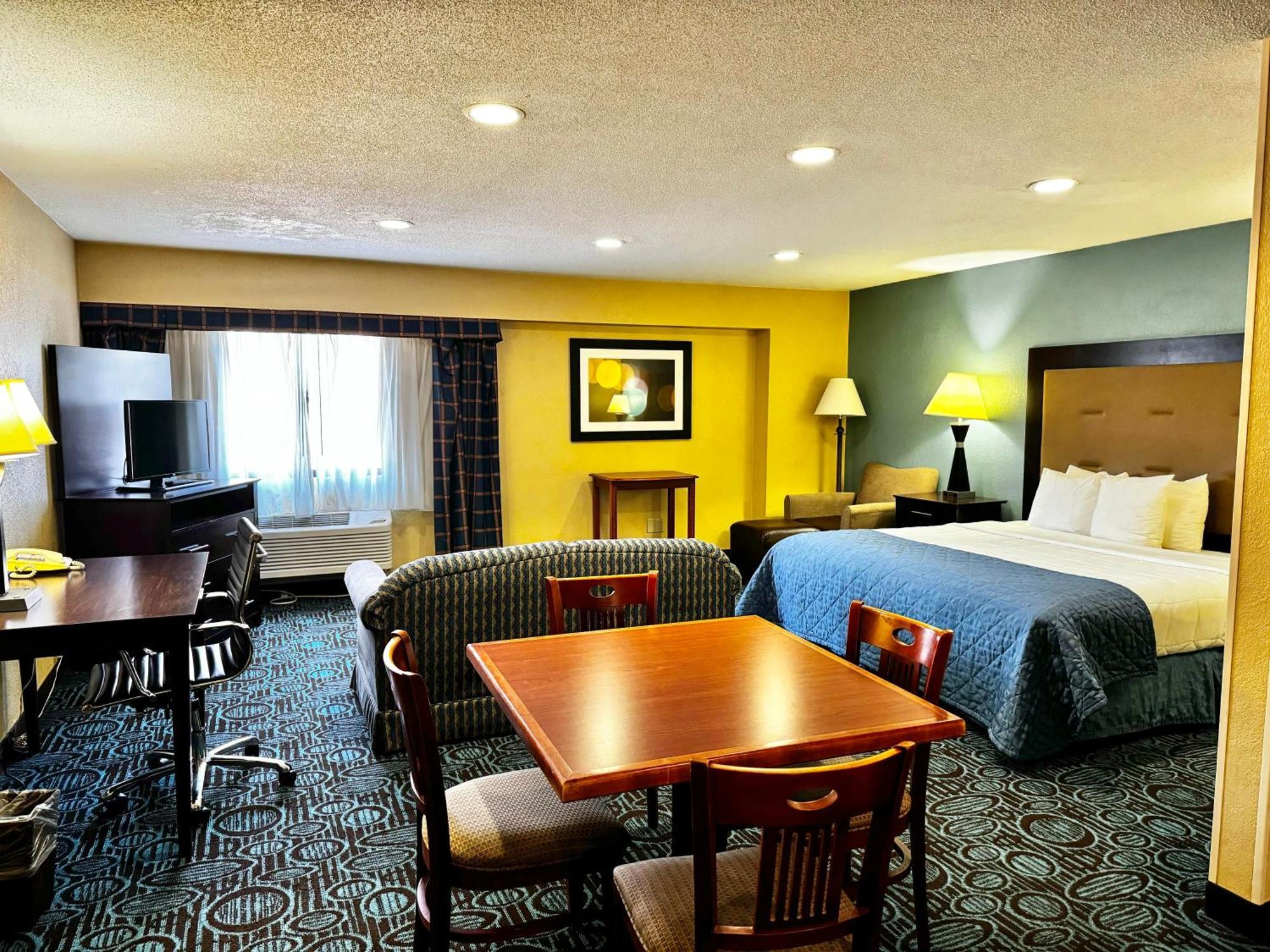 Regency Inn & Suites New London Mystic المظهر الخارجي الصورة